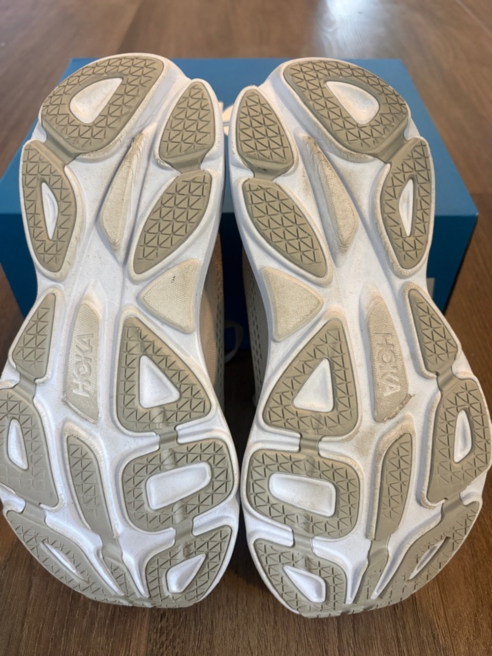 Hoka Light Gray Running Shoes with Coral Logo - Picture 7 of 10